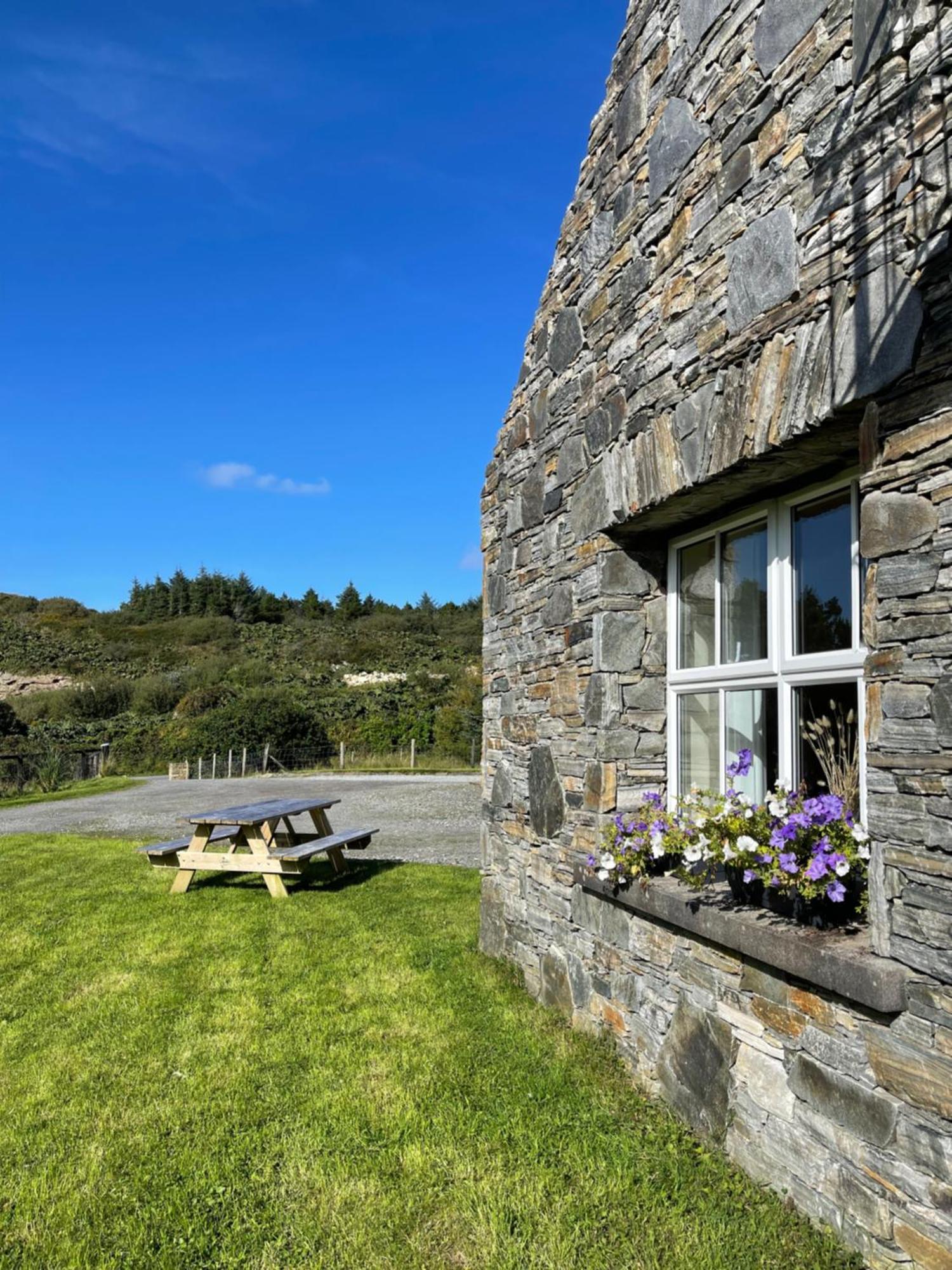 Shanakeever Farm - 3 Bedroom Apartment Clifden Exteriér fotografie